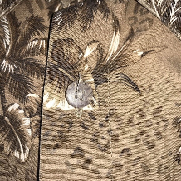 VTG Pierre Cardin Mens Hawaiian Shirt SzL Earth Tones Coconut Buttons Pre-Owned - Picture 15 of 15